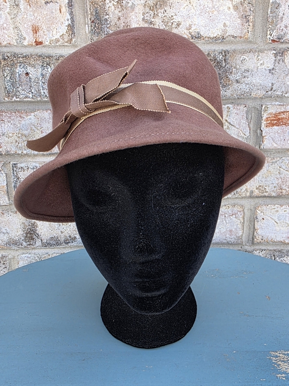 Vintage 60s Glamour Felts Brown Cloche Hat